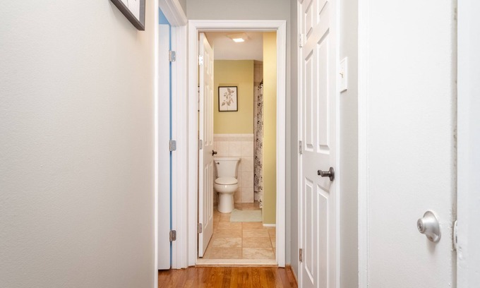 Downtown Baltimore Condo | Cozy Condo In the Heart of Midtown