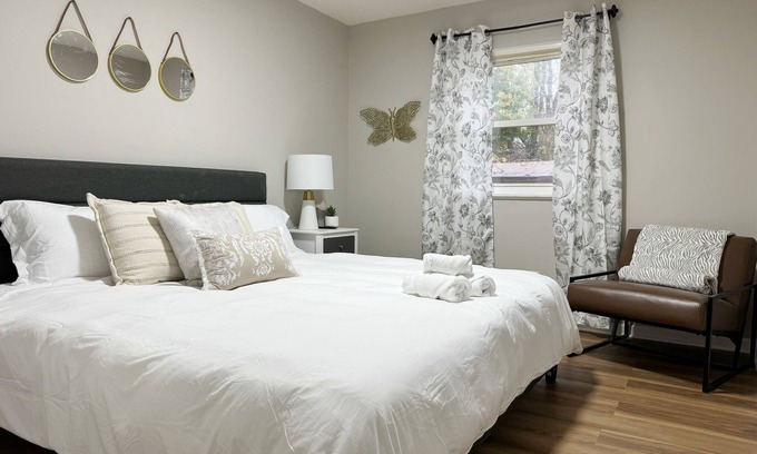 Evansville House | Cozy Corner/2BR/1BA EVV Apartment