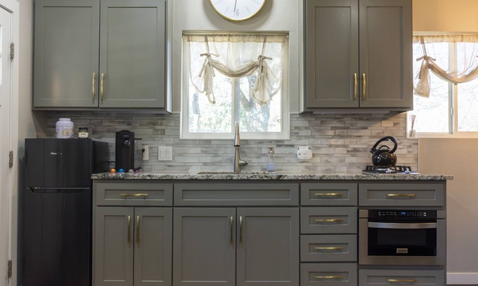 China Spring Cottage | Cozy Cottage-near Waco, Magnolia and Baylor University-sleeps 4!