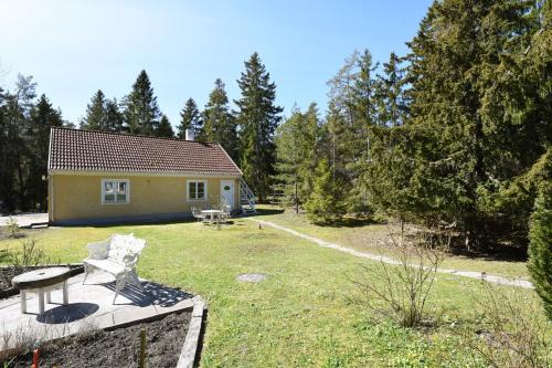 Larbro Apartment | Cozy cottage on Gotland with sauna near salty baths
