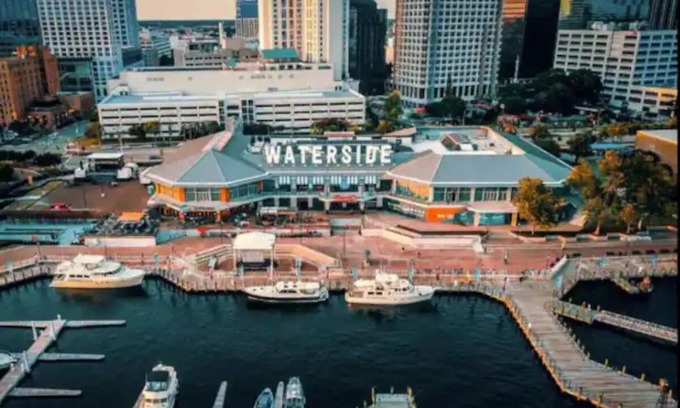 West Freemason Apartment | Cozy Downtown 1 Bedroom Apartment