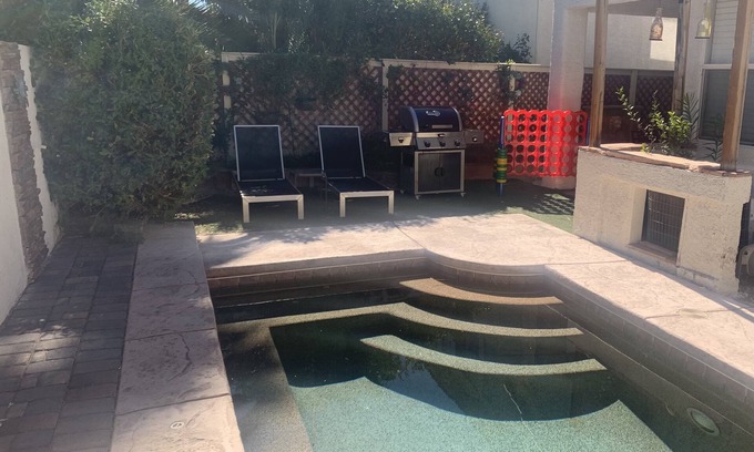 Silverado Ranch House | COZY GETAWAY w/Vaulted Ceilings - 6 miles from strip