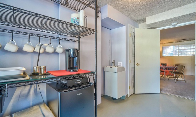 Village Seven Apartment | Cozy Ground Floor | Pet Friendly | Work Space