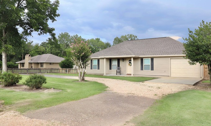 Hammond House | Cozy Hammond Hideaway Home located 10 minutes from Southeastern University