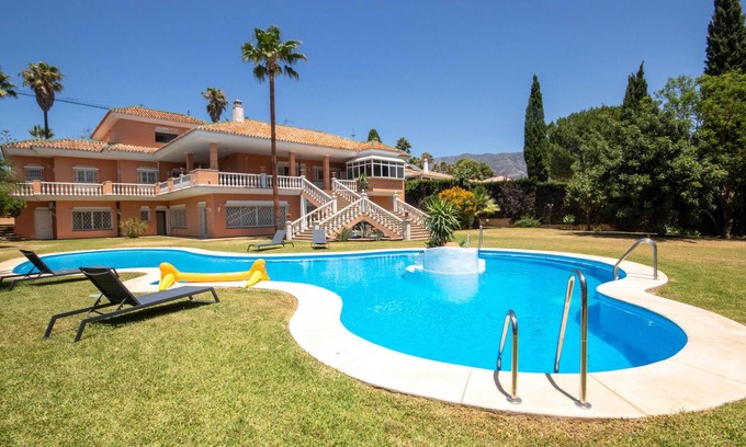 Mijas House | Cozy home in Mijas Costa with sauna