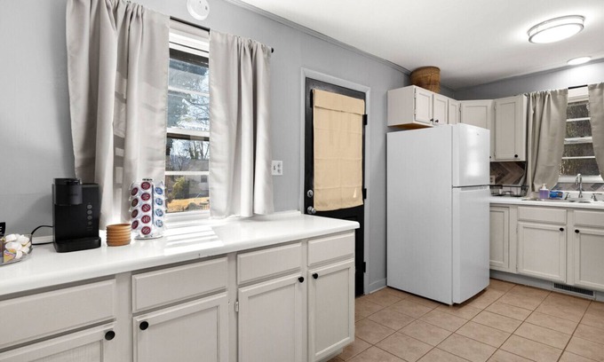 Oak Ridge House | Cozy Home in Oak Ridge w/3BR