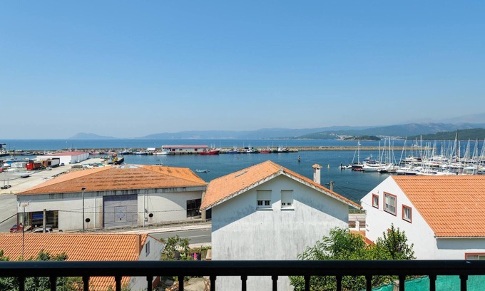 Portosin House | Cozy home in Porto Do Son with WiFi