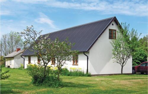 Slite House | Cozy Home In Slite With Kitchen