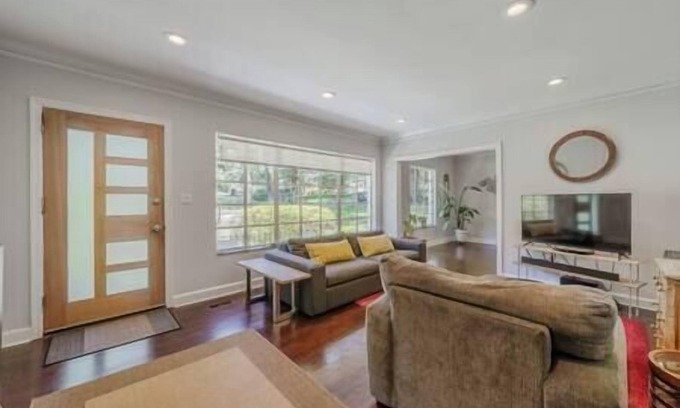 East Point House | Cozy Home Near ATL Airport: 2-Bedrooms, 2-Beds + 1-Futon