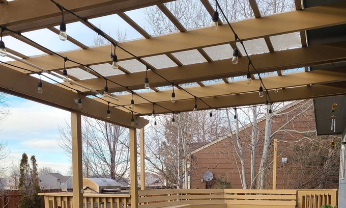 Frederick House | Cozy Home with mountain views, large deck and hot tub