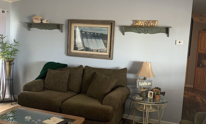 Conchas Dam House | Cozy Lake House - only 10 minutes from the water