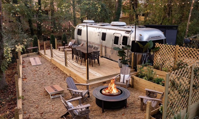 Smyrna House | Cozy Lakefront Airstream w/Private Deck & Firepit - Sleeps 6