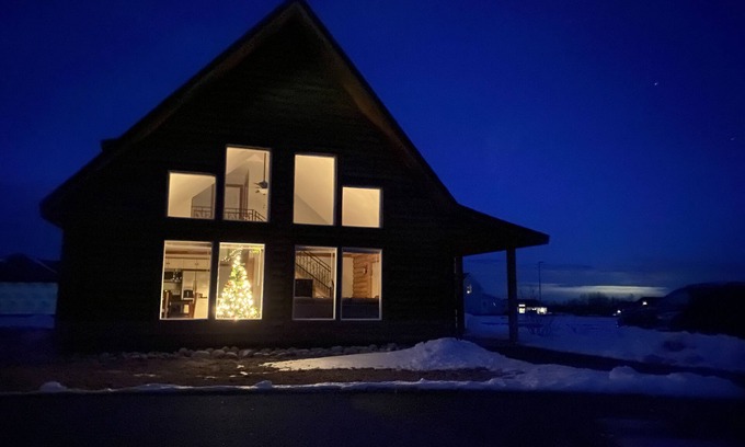 Red Lodge Cabin | Cozy Lazy Dog Cabin