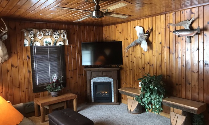 Gould City Cabin | Cozy Little Red Lodge in Michigan’s Upper Peninsula