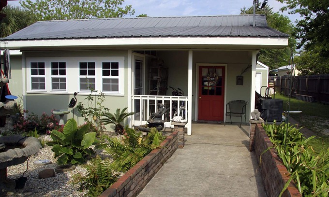 Old Town House | Cozy Living Close to the Beach