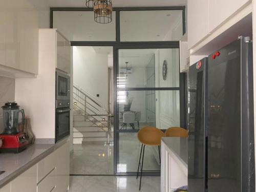 Ajah House | Cozy Lodge