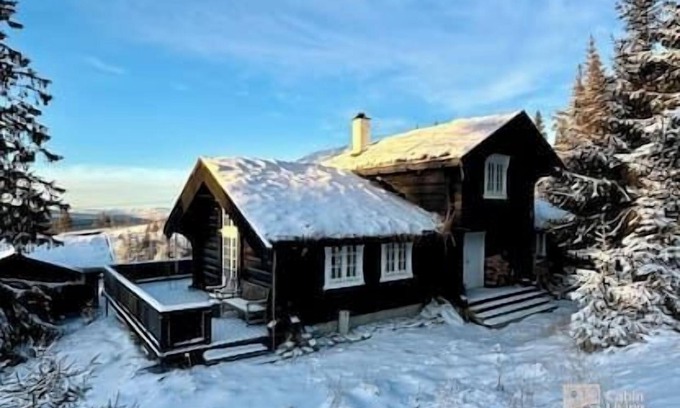 yer House | Cozy log cabin in Hafjell with ski in/ski out, sauna and view