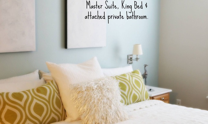 Thornton Condo | Cozy Long term (30day min), IMPECCABLY CLEAN! Private Corporate Condo