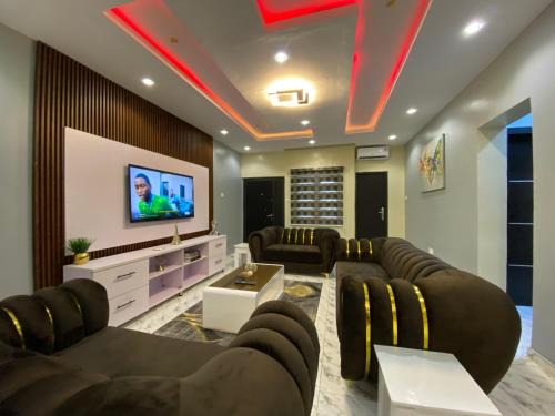 Sagamu Apartment | Cozy Luxury Apartments