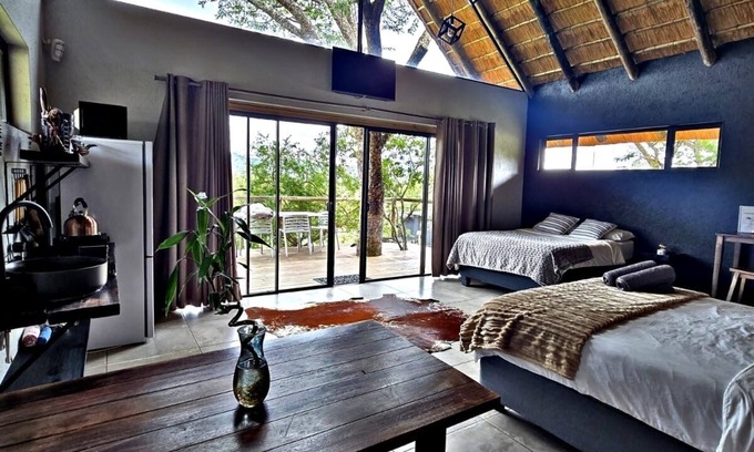 Nelspruit Ski Chalet | Cozy Luxury Bush Chalet in amazing Nelspruit, Lowveld