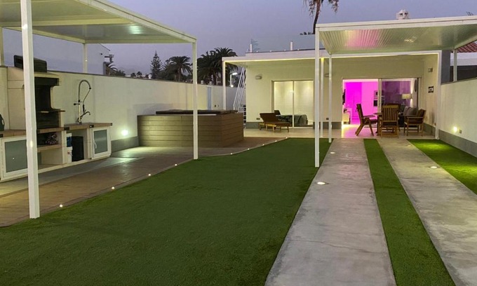 Maspalomas House | Cozy Luxury