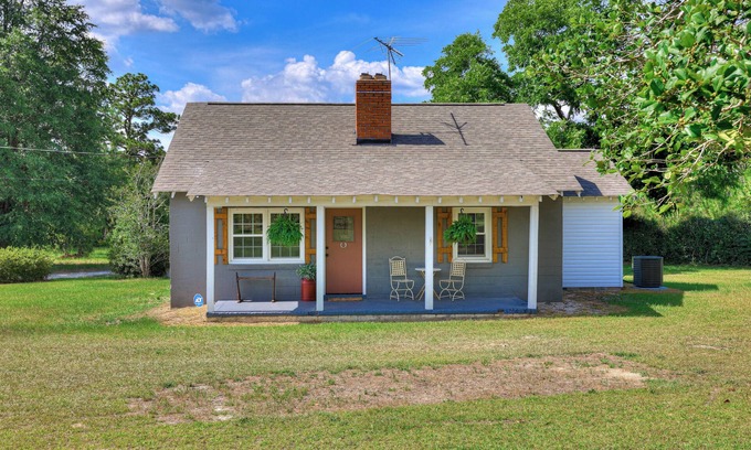 Aiken Cottage | Cozy Magnolia Cottage at Mill Race Farm, Bring your horse, 10 minutes to Aiken