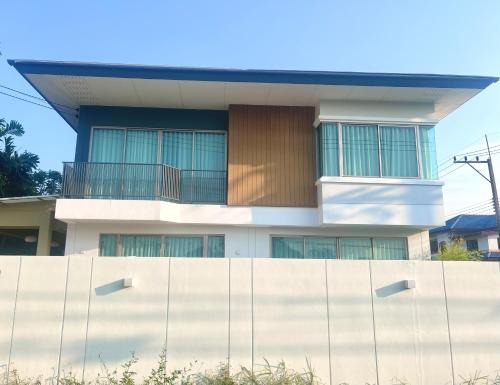 Sam Phran Villa | Cozy Maison Homestay