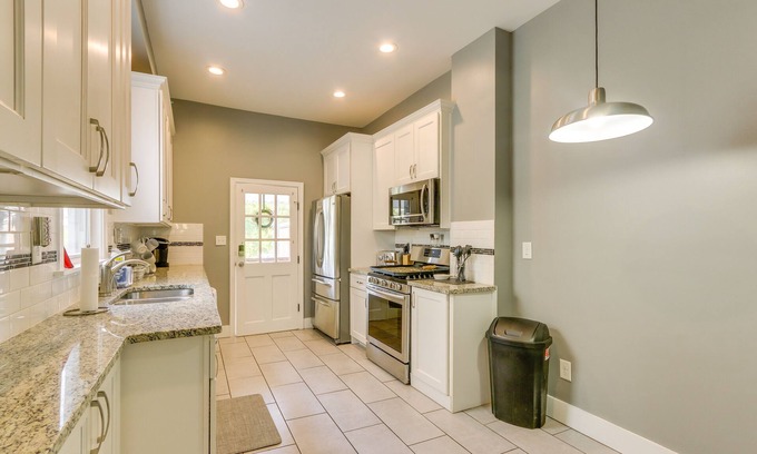 Emmitsburg House | Cozy Maryland Abode - Gas Grill, Near Devil’s Den!
