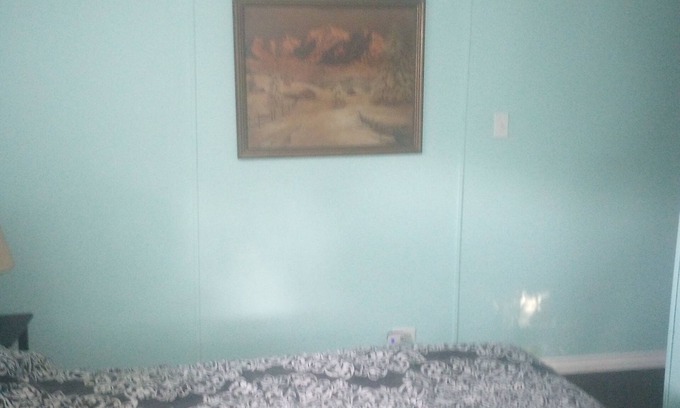 Adams House | Cozy mobile home with AC in charming Adams