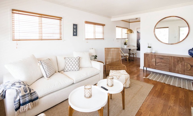South Redondo Apartment | Cozy Modern 1-bedroom 100 steps from the beach Redondo Beach
