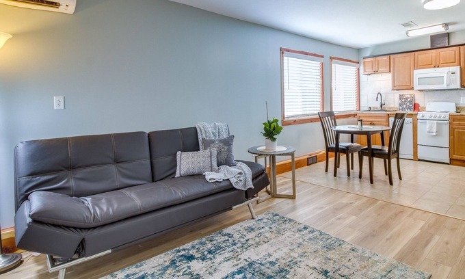 Mountain Home Apartment | Cozy Mountain Home Studio 8 Mi to Bull Shoals Lake