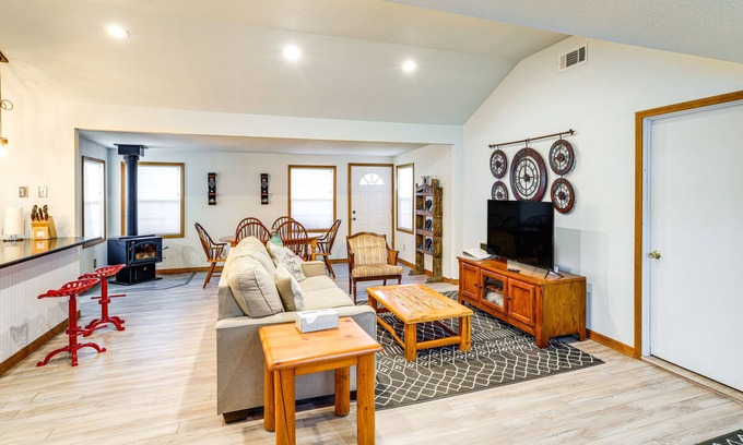 Lone Rock House | Cozy Norfork Home by White River: Hike + Fish