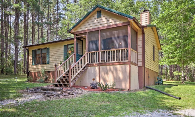 Pine Mountain Cabin | Cozy Pine Mountain Cabin w/Screened Porch & Yard!