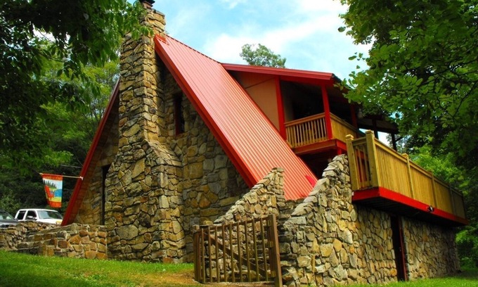 Big Creek Cabin | Cozy, Rustic A Frame on Big Creek Sleeping 8-10 Guests