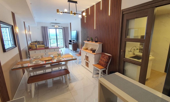 Bumi Serpong Damai Apartment | Cozy, Spacious, Fully Furnished and Equipped 3+ BR Apartment at Sky House BSD