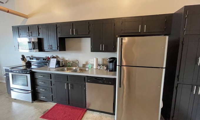 Jonesboro Apartment | Cozy studio in delightful Downtown Jonesboro with AC, WiFi