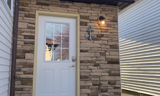 Mitiwanga Apartment | Cozy Studio In Private Beach Community Near Cedar Point and Kalahari