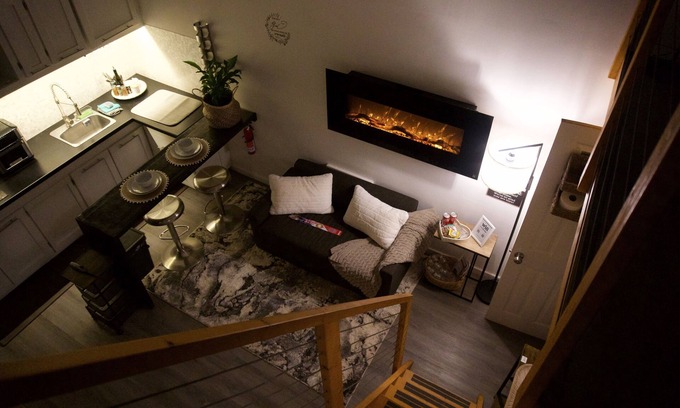 Athens Apartment | Cozy tiny house 10 min. from UGA.