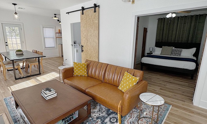 Wichita House | Cozy Unique Escape - Close to Hospitals & Parks