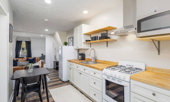 Merion Village Apartment | Cozy Urban Studio Getaway!