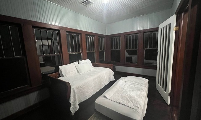 Lafayette House | Craftsman Home on 3 acres with live oaks lots of space for gatherings