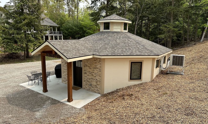 Empire Cottage | Cranberry Ridge - Ridge Top