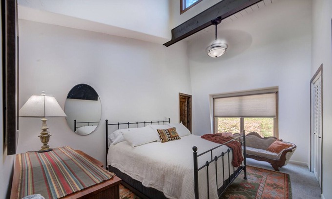 Colonial Pine Hills House | Creekside RondeView - Townhome with amazing views!