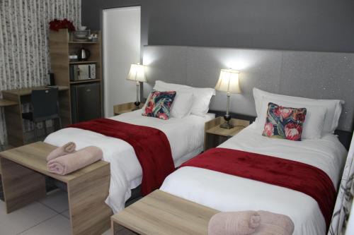 Kimberley House | Cronin Luxury Accomodation Room 3