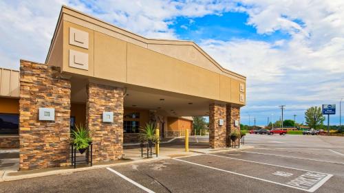 Fort Dodge Hotel | Crossroads Hotel & Event Center