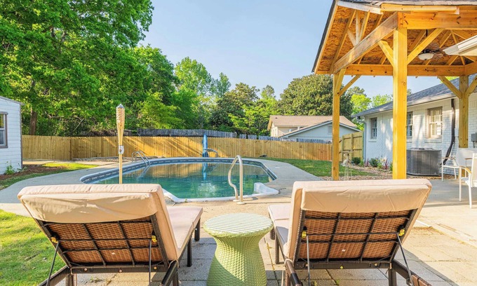 Fortson House | Crowning Glory W/Pool & GameRoom