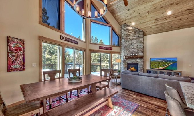 Country Club Estates House | Crystal Crest: Mountain Views, Games, BBQ, 3BR