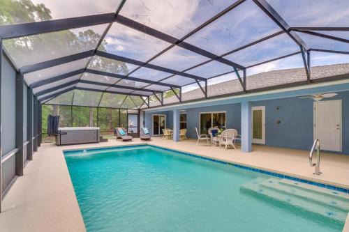 Crystal River House | Crystal River Home with Lanai and Hot Tub