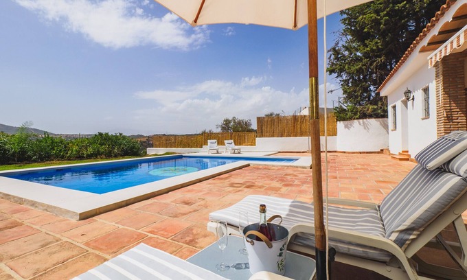 Alhaurin el Grande Villa | Cubo's Villa Antonio. Wifi, air conditioning, pool,