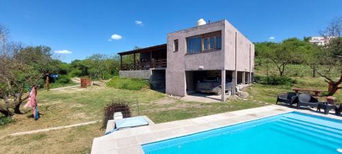 Agua de Oro House | Cuestas Del Búho Casa Serrana
